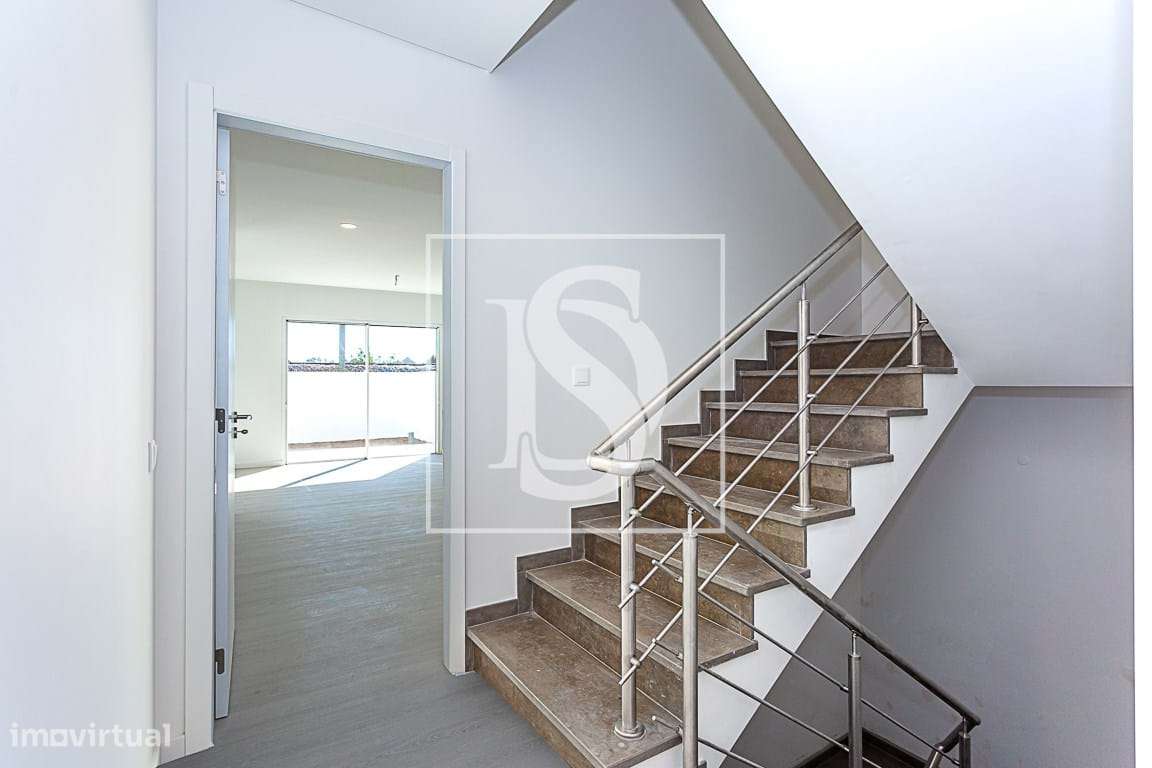 Moradia T4 moderna e exclusiva em  Tavira!-4
