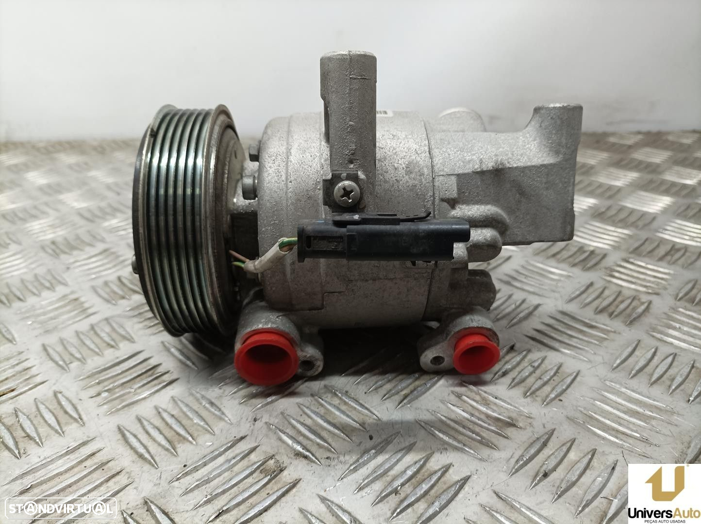 COMPRESSOR AR CONDICIONADO TOYOTA AYGO 2019 -88310YV010D - 2