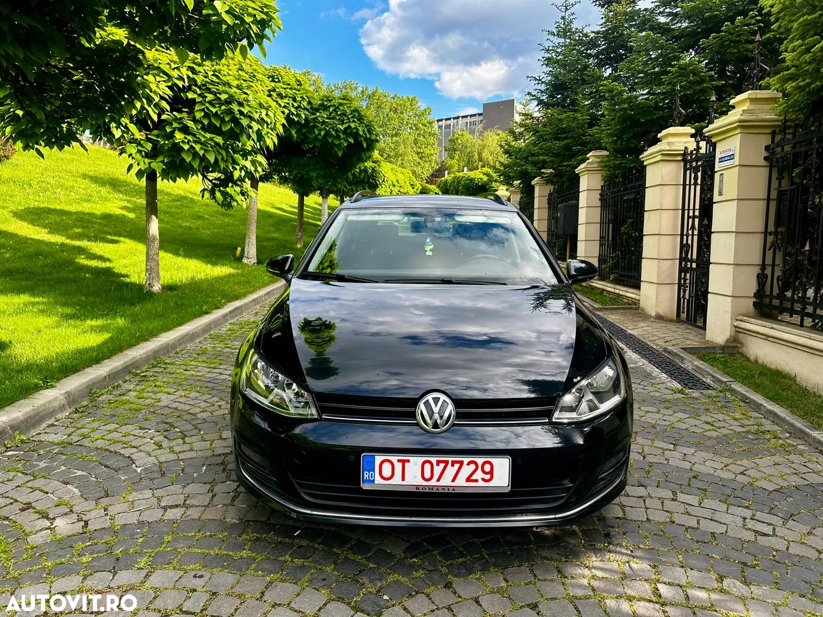 Volkswagen Golf 1.6 TDI BlueMotion Technology Lounge - 18