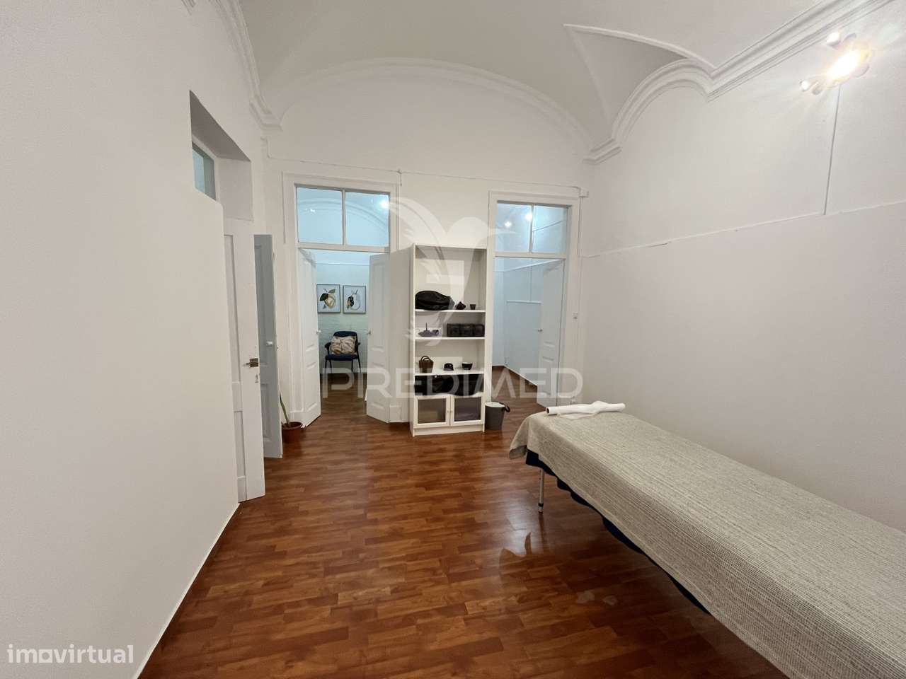 Arrendamento – Espaço com 3 Salas Interligadas + Sala no 1.º Andar... - Grande imagem: 4/12