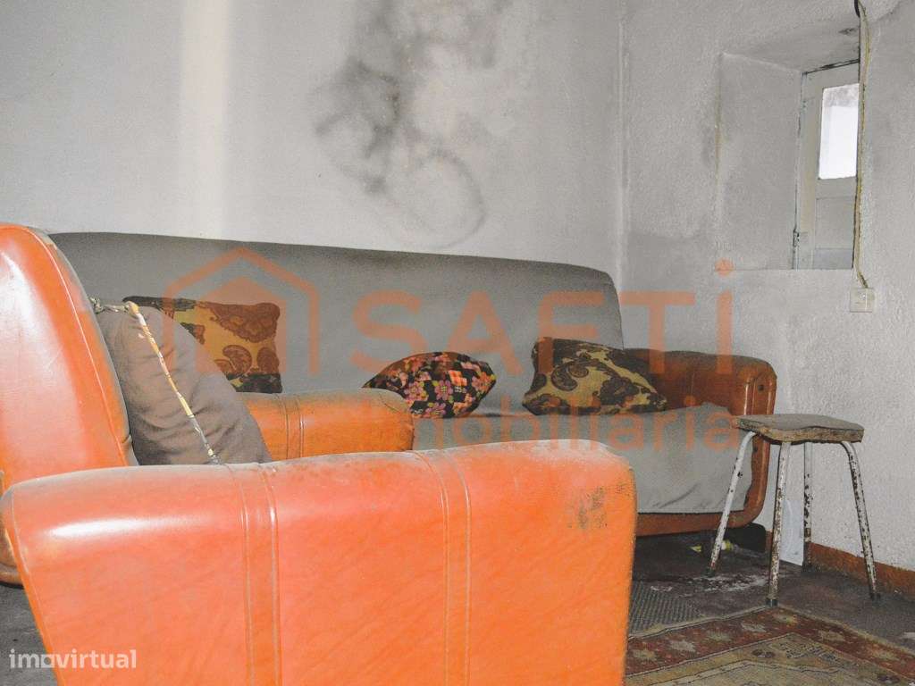 Moradia Térrea T3 , em Lapa do Lobo-5