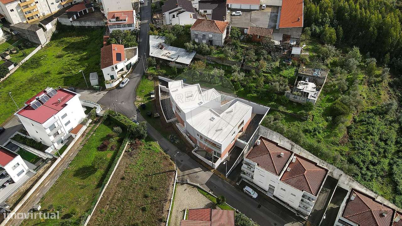 Moradia T4 para venda - Grande imagem: 2/44