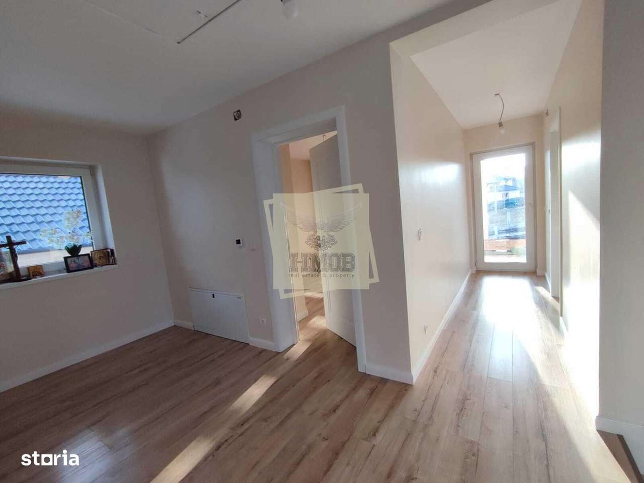 Casa individuala cu 5 camere 2 bai si 700 mp teren in Cisnadie-12