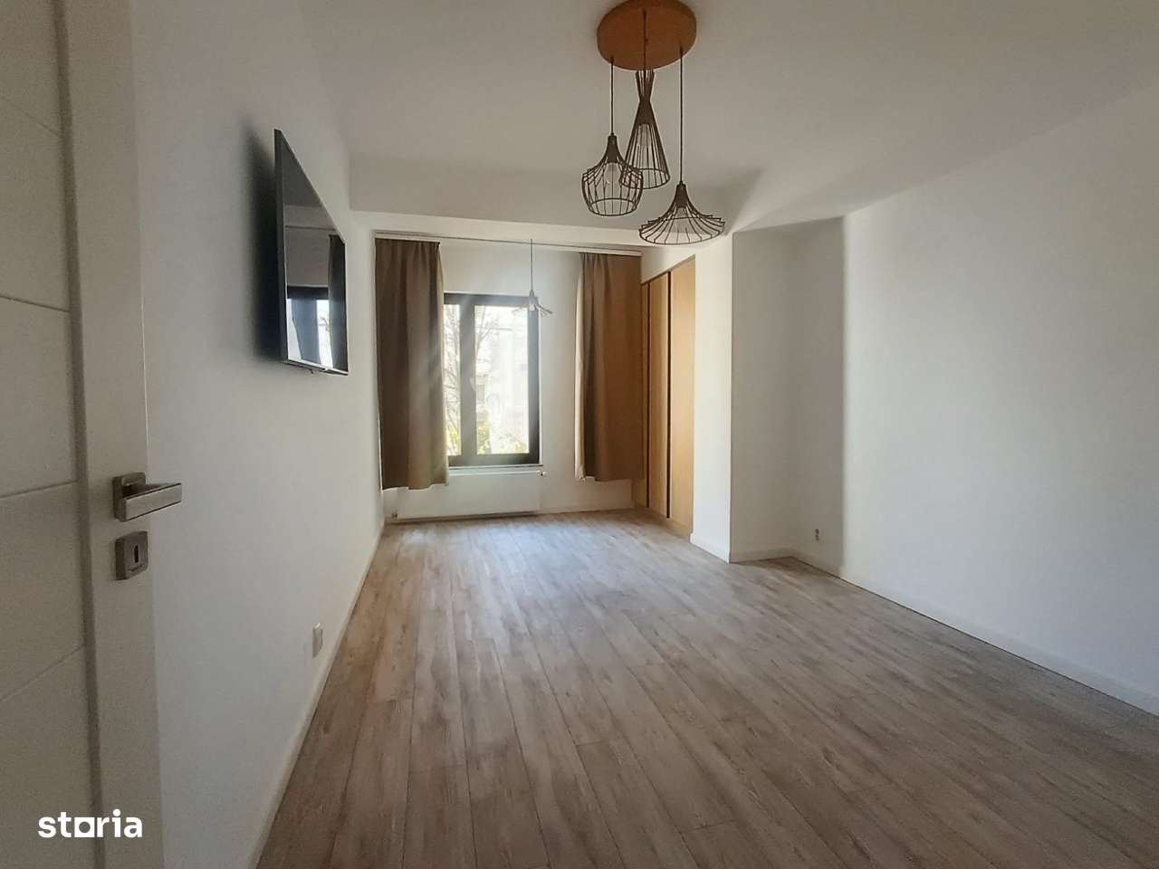 Apartament de 3 camere ultracentral  98 mp,  gata de utilizare-4