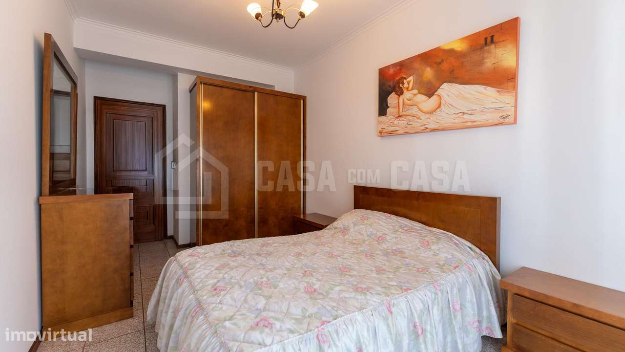 Apartamento T3 Duplex S. J. Carreira-5