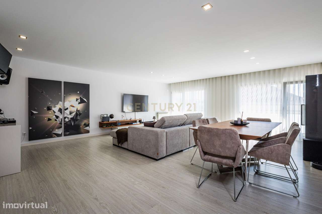 Apartamento T3 c/175m2 de área privativa no Centro da Cidade de Leiria - Grande imagem: 5/23