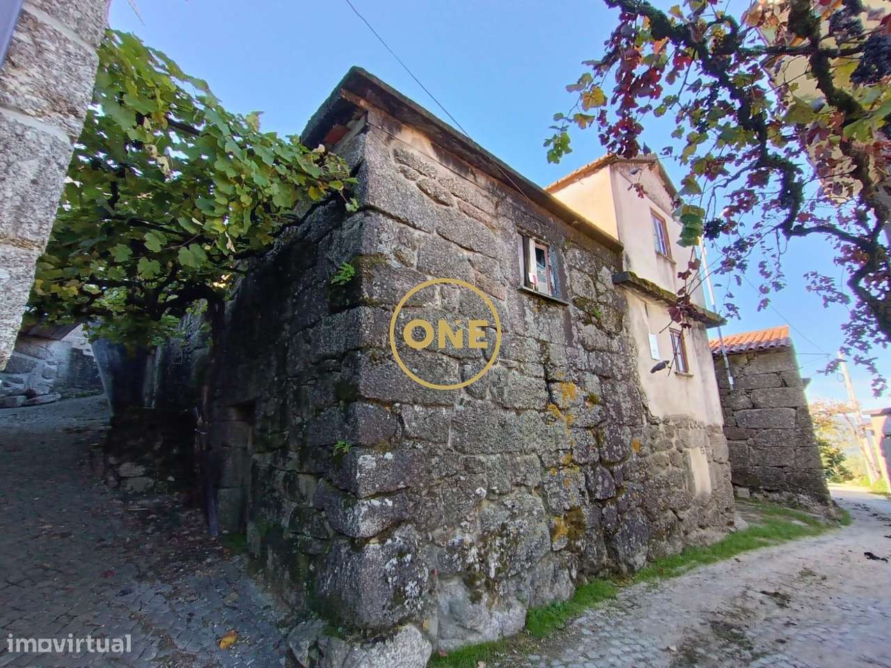 Moradia para Renovar no Centro da Aldeia de Saim — Terras de Bouro - Grande imagem: 4/31