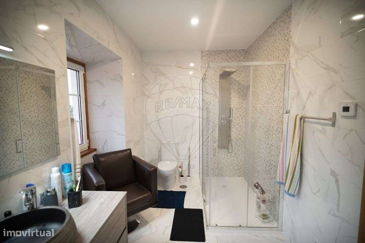 Moradia T5 para venda-7