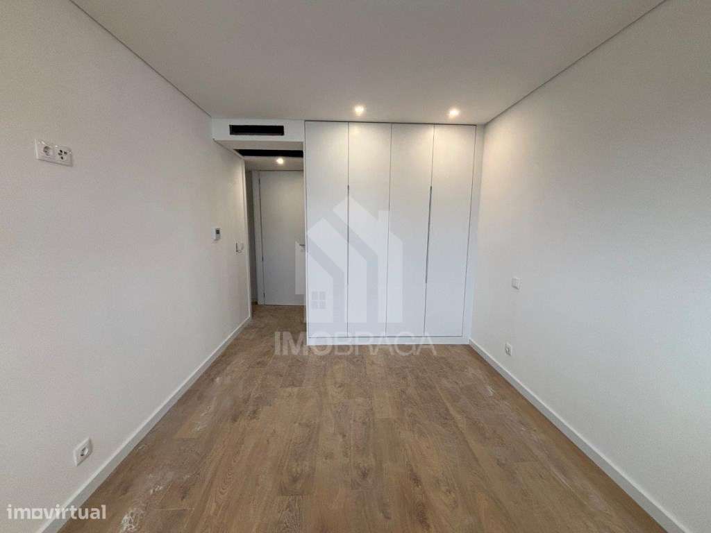 Apartamento T2, em São Vicente, Braga-9