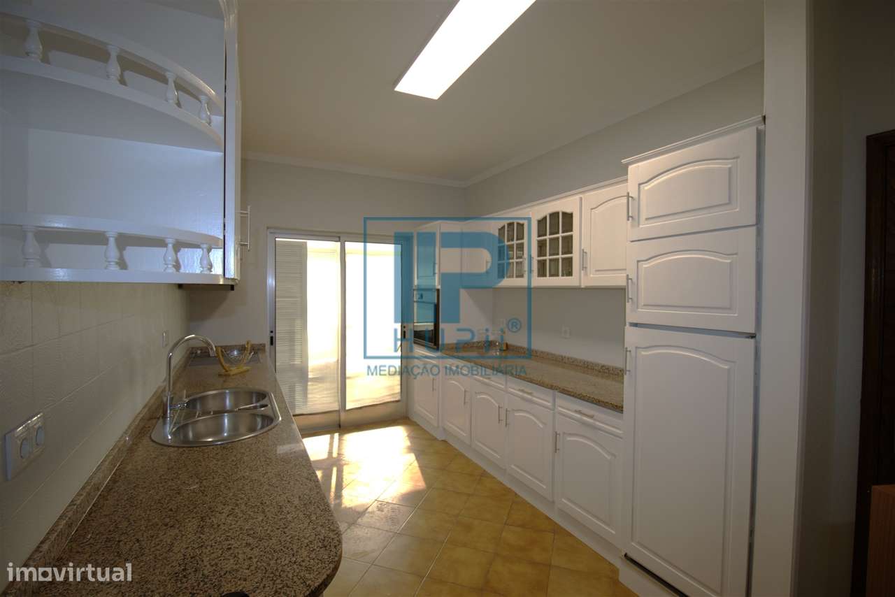 Apartamento T4 Venda em Oliveira, São Paio e São Sebastião,Guimarães-8