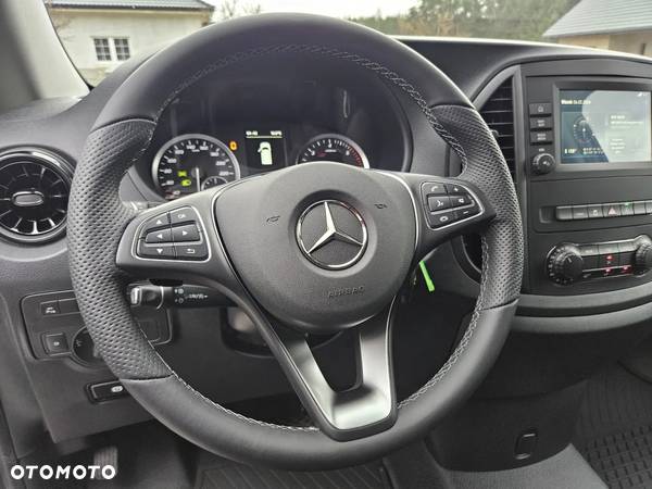 Mercedes-Benz Vito - 32