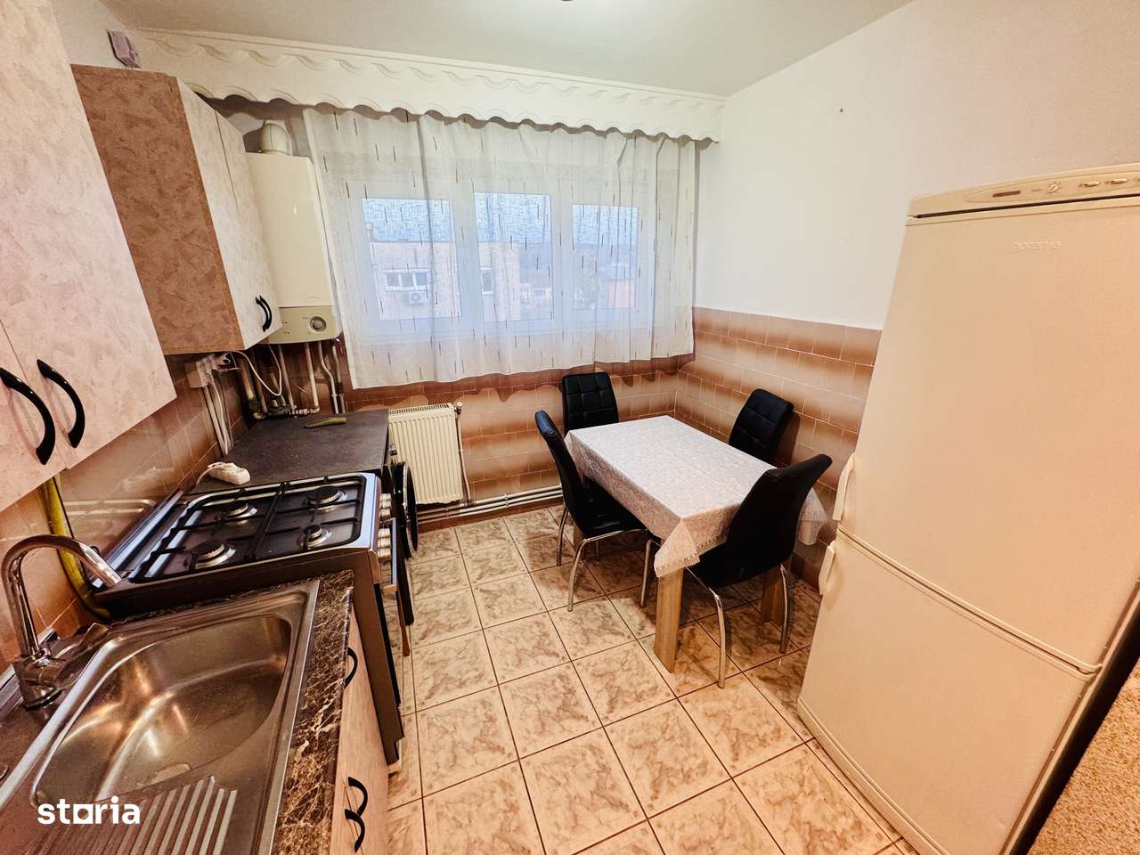 De închiriat apartament cu 2 camere etajul 3 zona Pietris/Casa Armatei - Imagine principală: 4/5