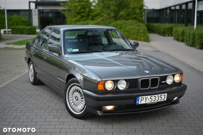 BMW M5 Standard - 4