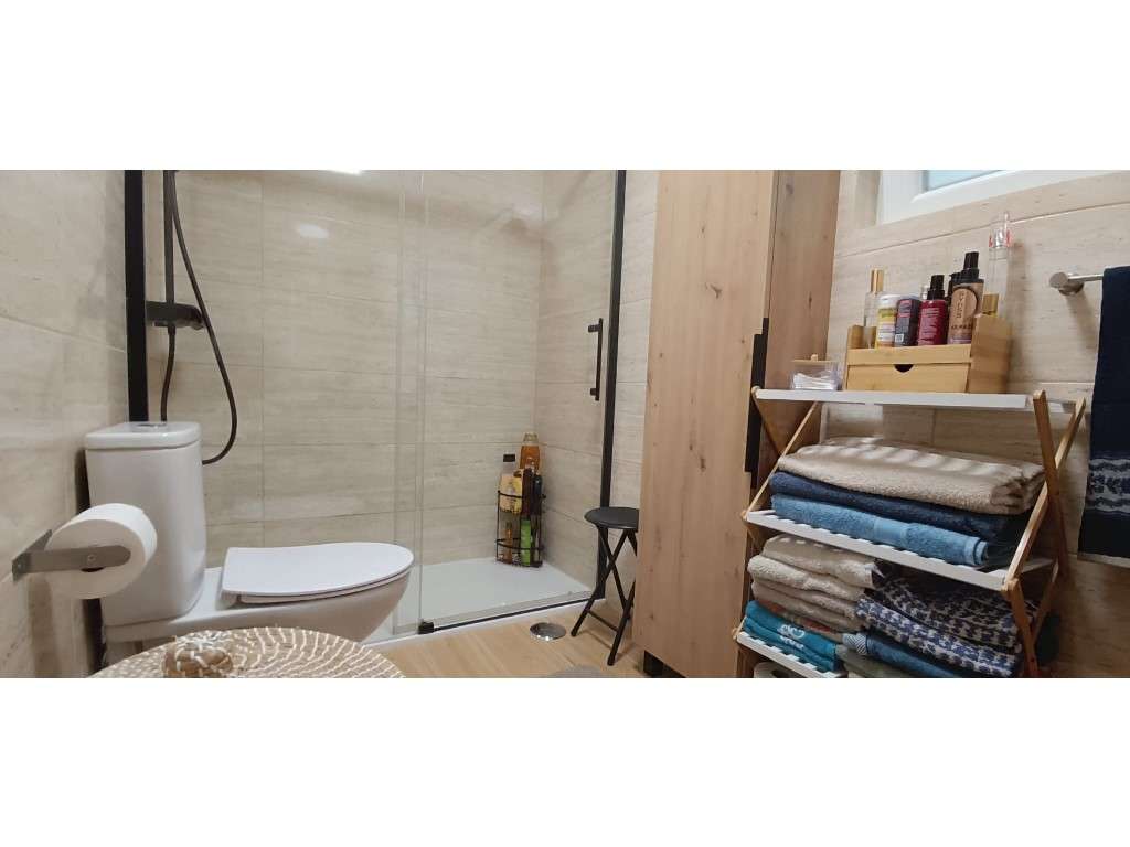 Apartamento T2 Costa Caparica - Totalmente Renovado-14