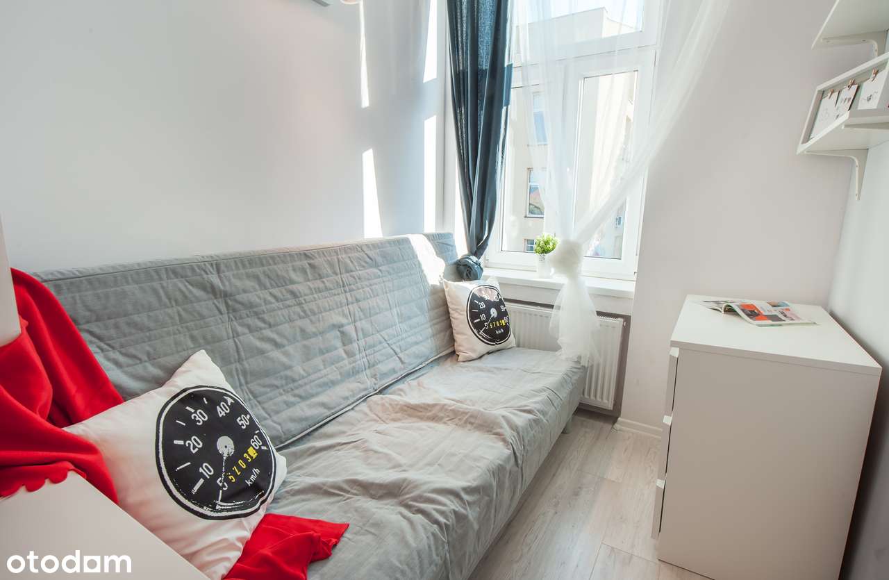 Wejścia z dwóch klatek, mieszkanie inwestycyjne w formie dwóch 54m2-3