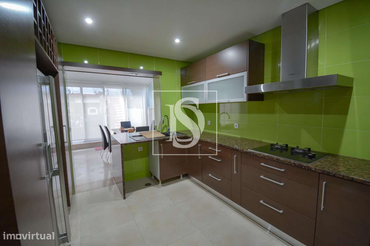 Moradia em Banda T5 Venda em Tomar (São João Baptista) e Santa Maria d-5