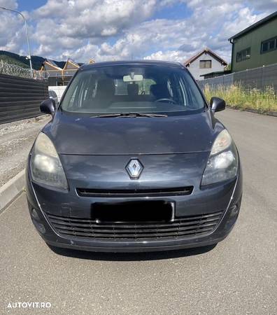 Dezmembrez Renault Scenic 3 1.5 dCi Euro 5 2012 K9K-J8 - 2