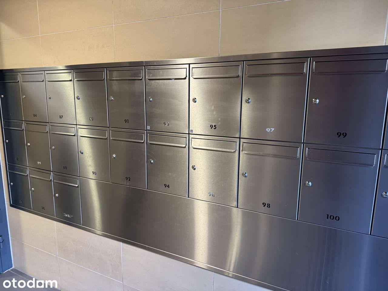 Bemowo 3 pokojowe z garażem i ogródkiem-12