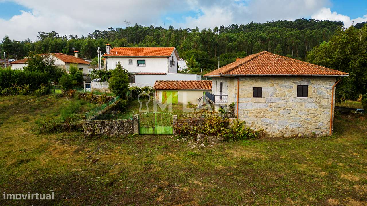 Quinta com moradia T3, em Pedralva - Braga-14