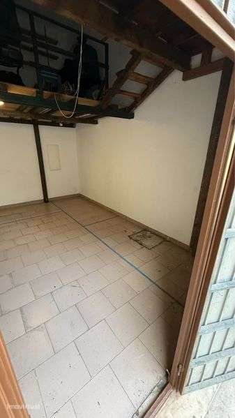 Aluga-se estacionamento motas - Grande imagem: 2/5