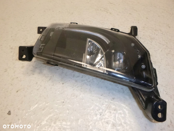 TESLA MODEL S LAMPA HALOGEN PRZECIWMGIELNY LEWY - 6