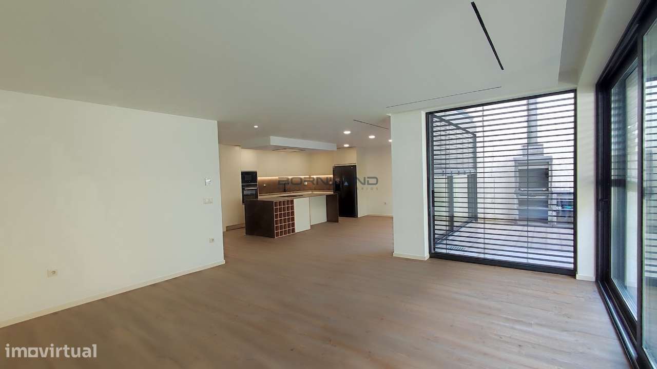 Moradia T4 de 2 Pisos - Pronta a Habitar - Grande imagem: 4/24