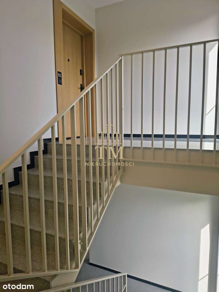 Julianów - dwukondygnacyjny apartament z tarasem i ogródkiem-8