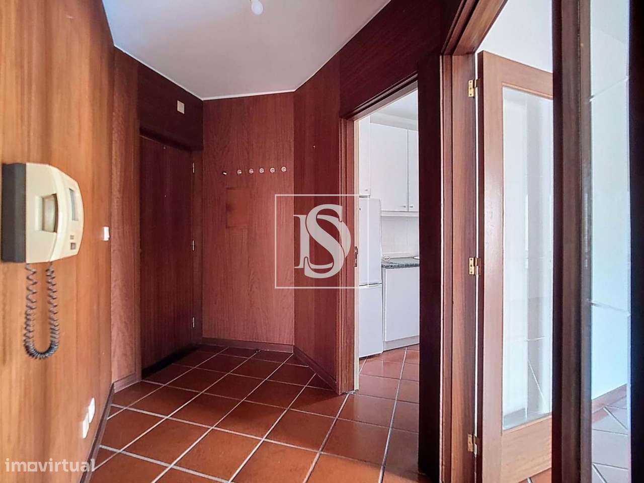 Apartamento T2  centro Ermesinde-1