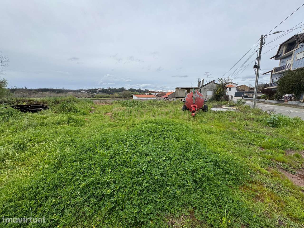 Terreno Urbano em Águeda - Perto de Estradas e Serviços - Grande imagem: 4/14