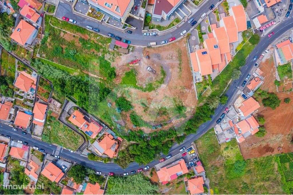 Lote de terreno com 1350m2, localizado no Funchal,  Santo António | Co - Grande imagem: 3/18