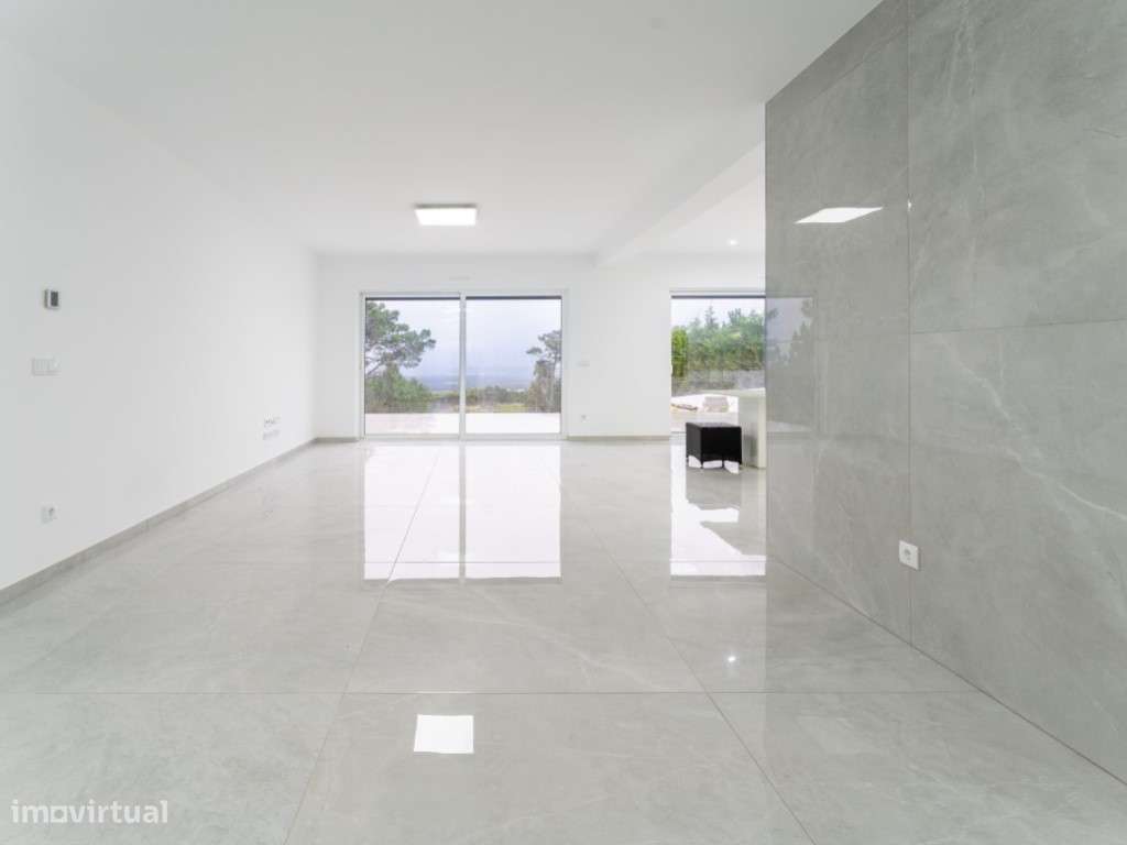 Moradia moderna T3 na Serra do Bouro-17