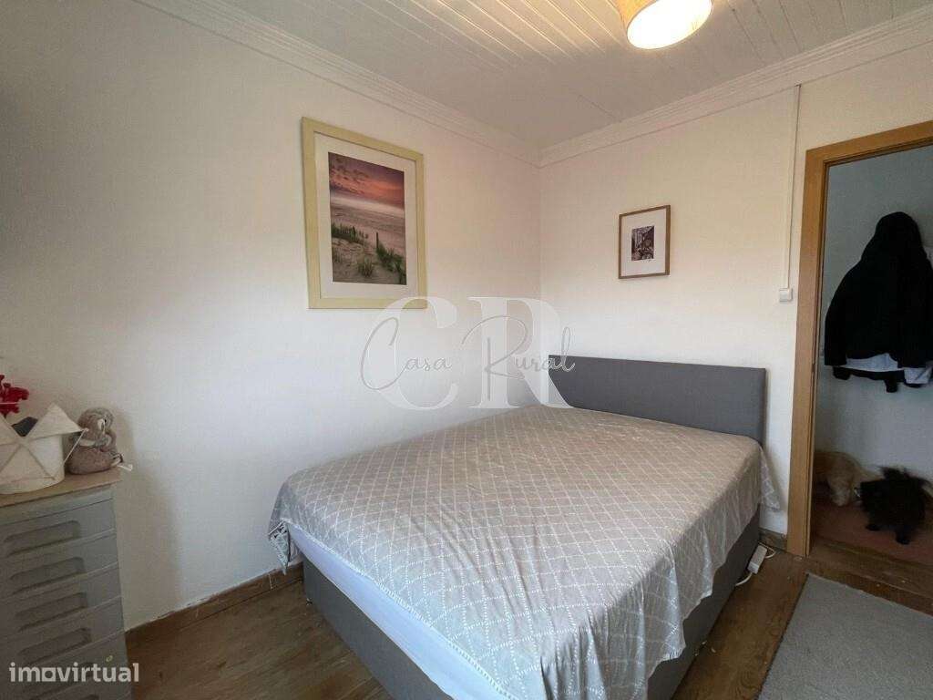 Casa de 4 quartas renovada com terreno em Vila Nova de Poiares-10