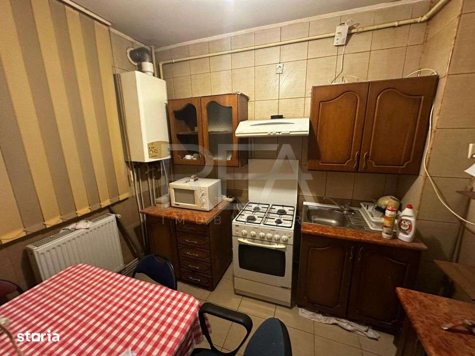 Apartament 3 Camere , Decomandat CF1 , Centrala Termica , Toporasi - Imagine principală: 4/11