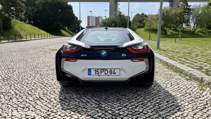 BMW i8 Standard - 11