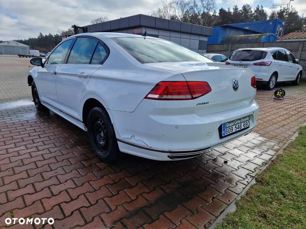 Volkswagen Passat 2.0 TDI BMT Comfortline DSG - 4