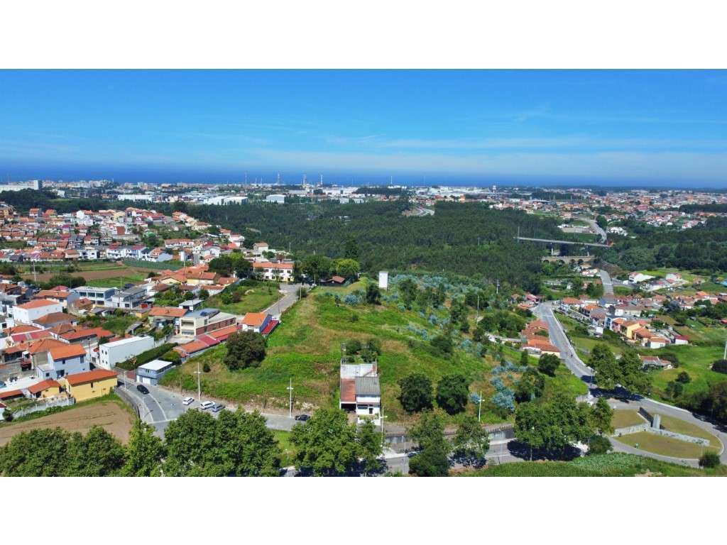 Terreno para Construção de 14 Moradias Geminadas - Grande imagem: 4/6