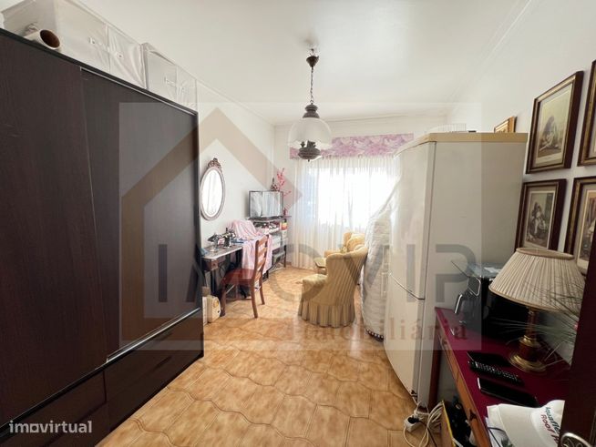 Apartamento T3 nos Quatro Caminhos-14