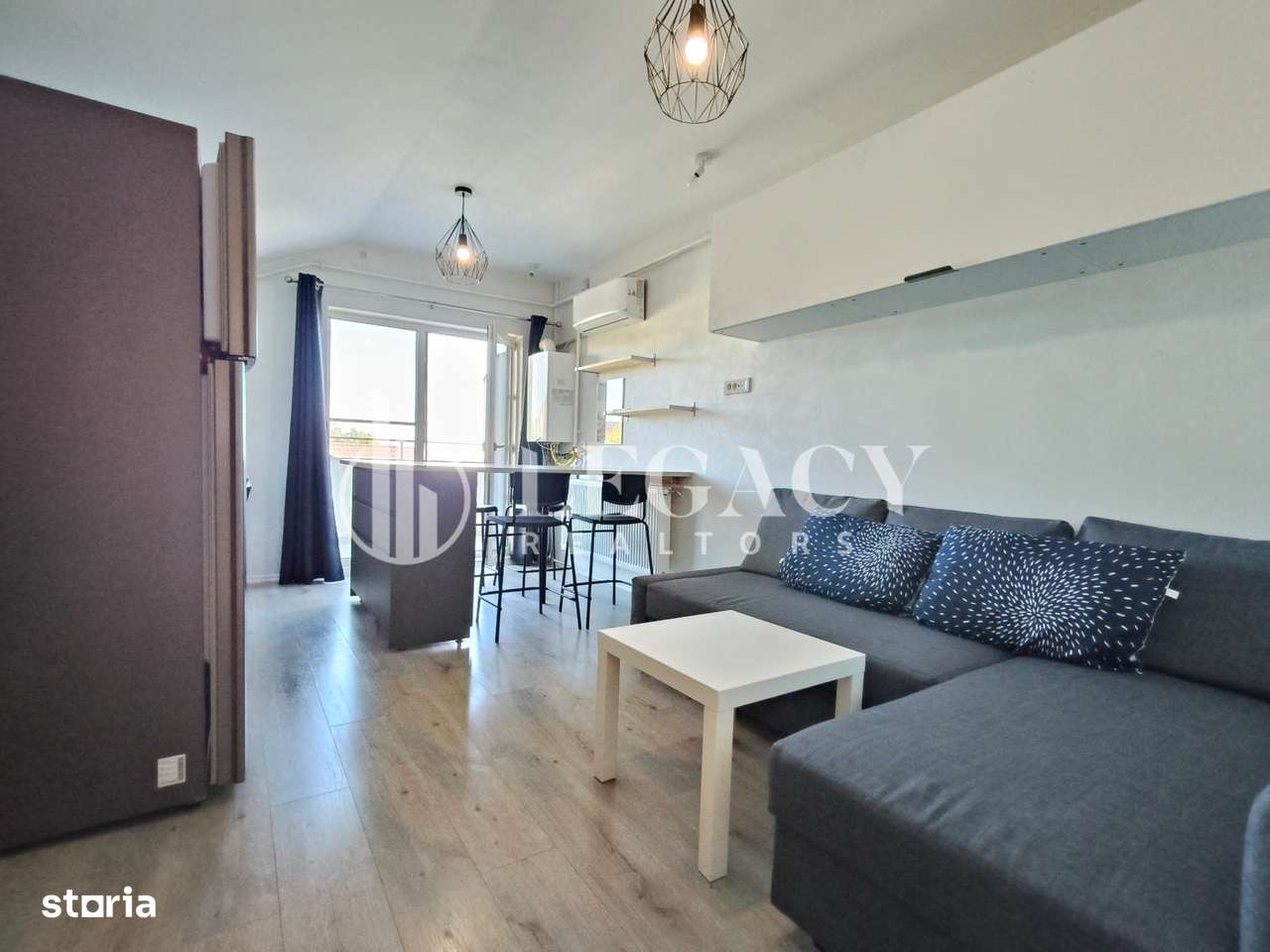 Apartament READY TO MOVE la mansardă, cu balcon și boxă de depozitare-0