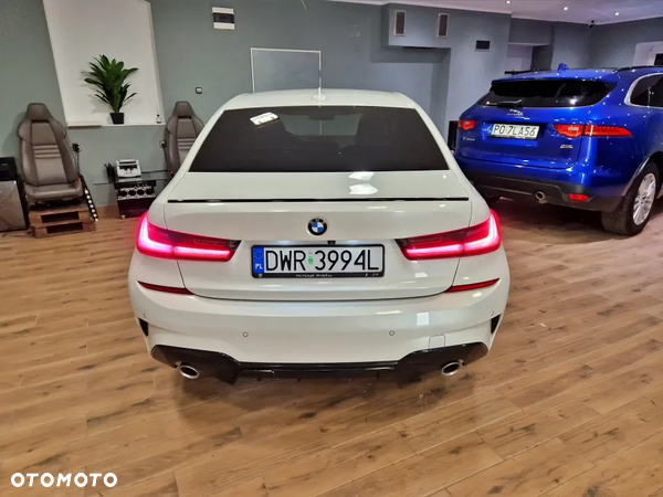 BMW Seria 3 320i GPF xDrive Sport Line Shadow sport - 9