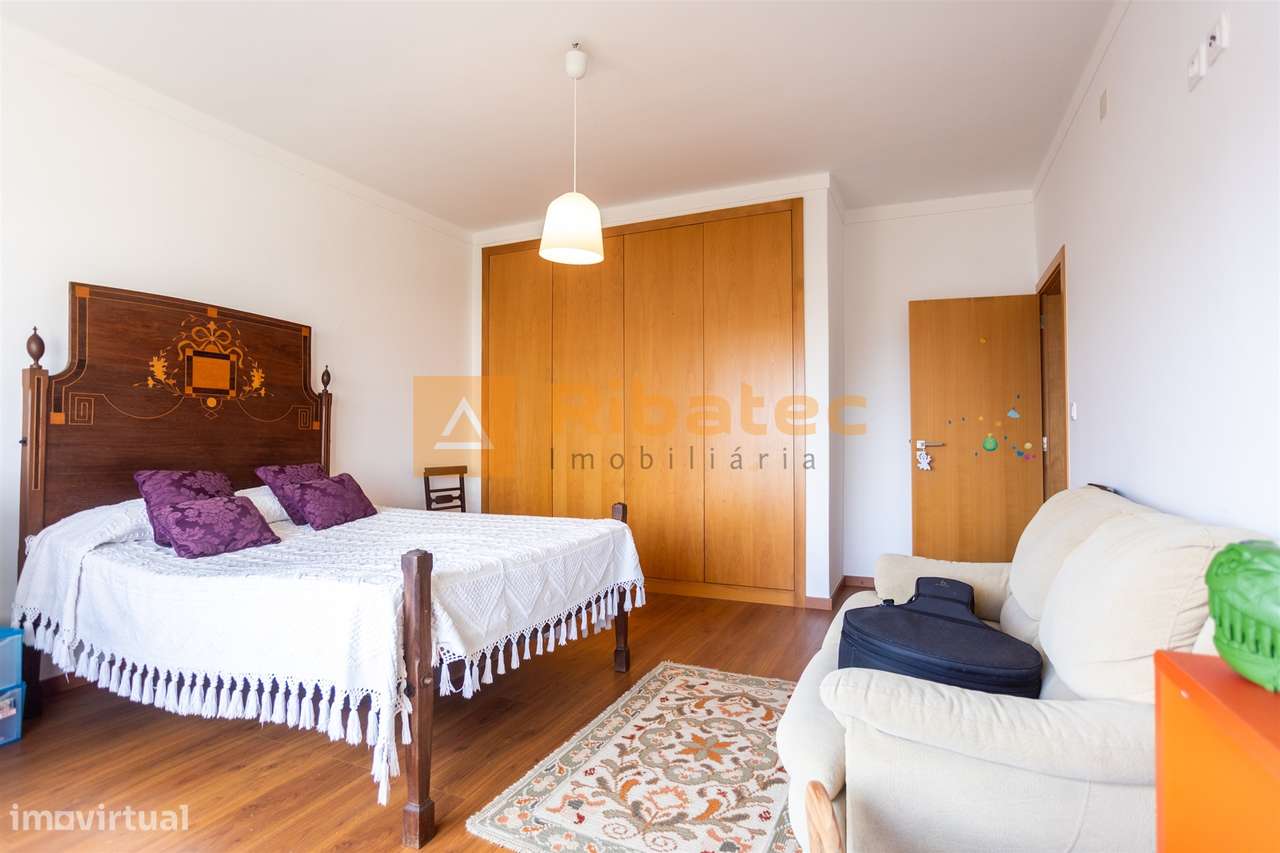 Moradia T5 em Alpiarça-21