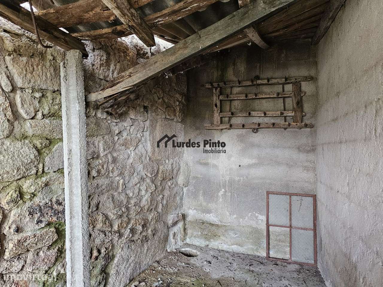 Quinta com construção em pedra-6