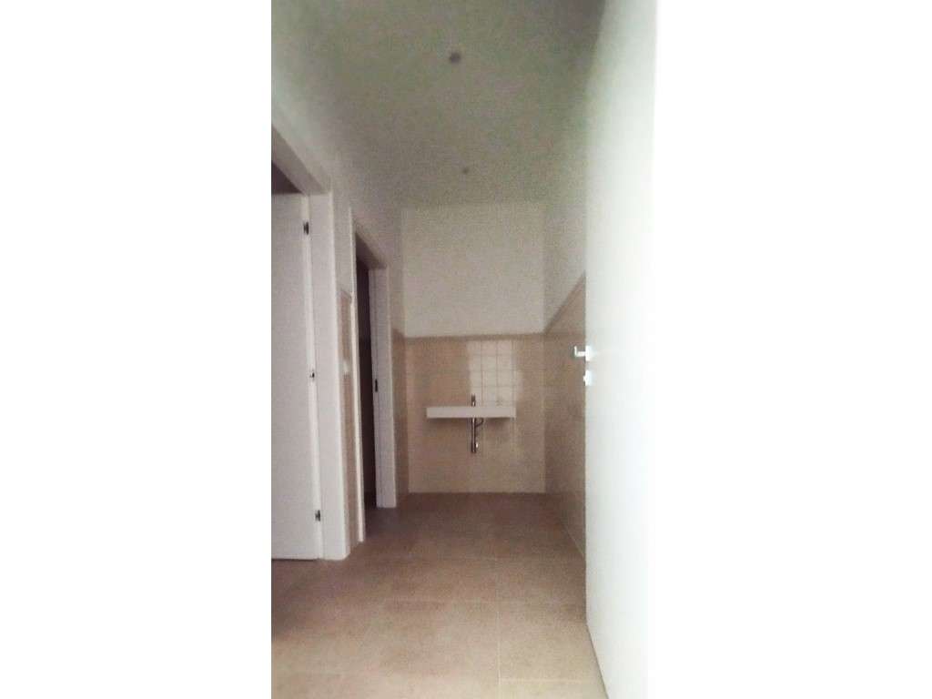 Loja para Venda no centro de Queijas, Oeiras - Grande imagem: 4/5