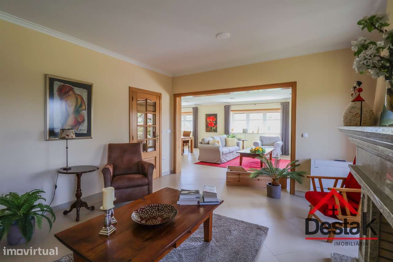 Fantástica Moradia isolada V4 em Lordosa, Viseu-10