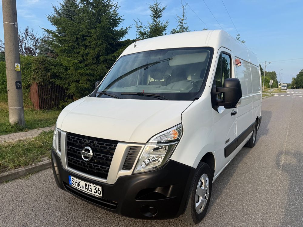 Nissan NV400 2012