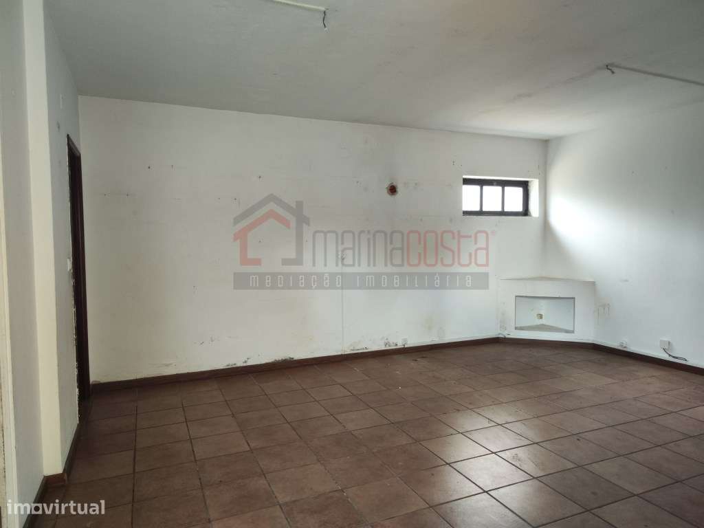 Moradia T3 com Garagem e Logradouro Caldas da Rainha Venda-14