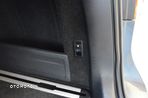 Volkswagen Passat 2.0 TDI Highline DSG - 25