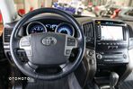 Toyota Land Cruiser - 12