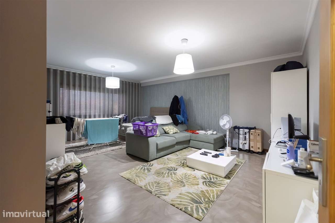 Apartamento T3 Venda em Gandra,Paredes-0