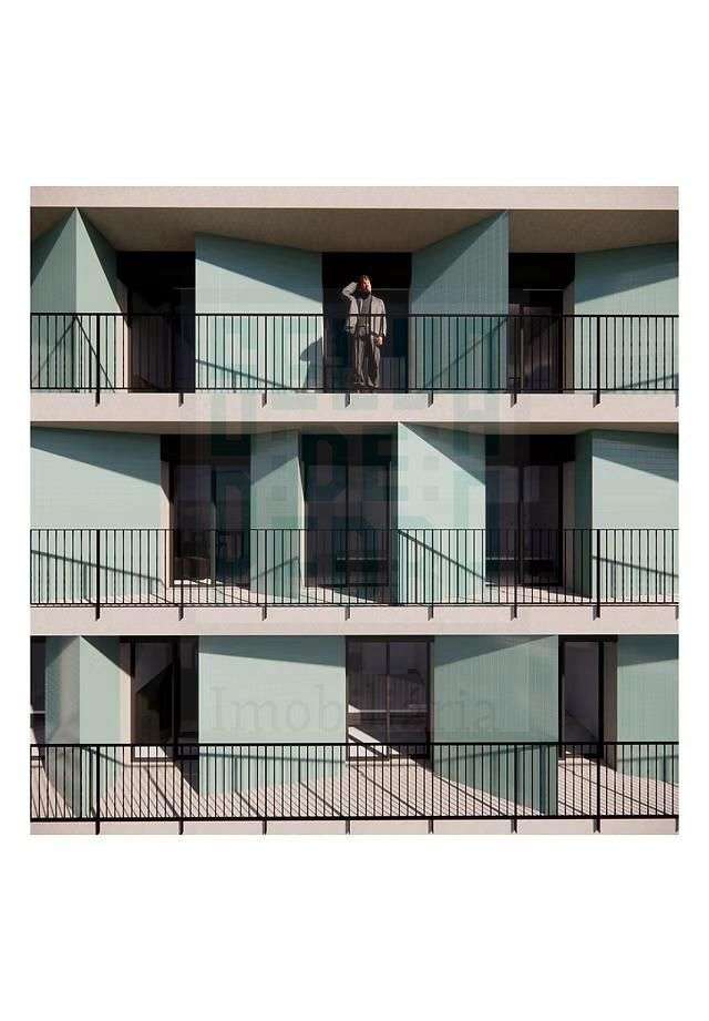 T0 novo c/ varanda e lugar de garagem-11