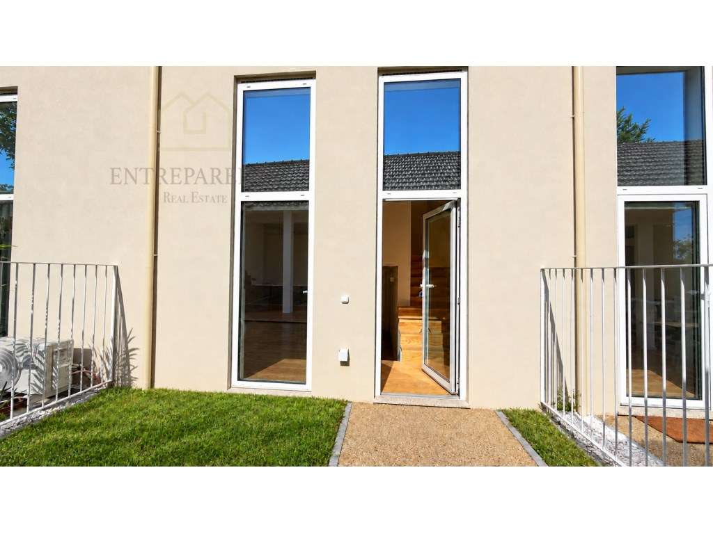 LOFT T1 com mezzanine e jardim para comprar em Cedofeita, Porto-13